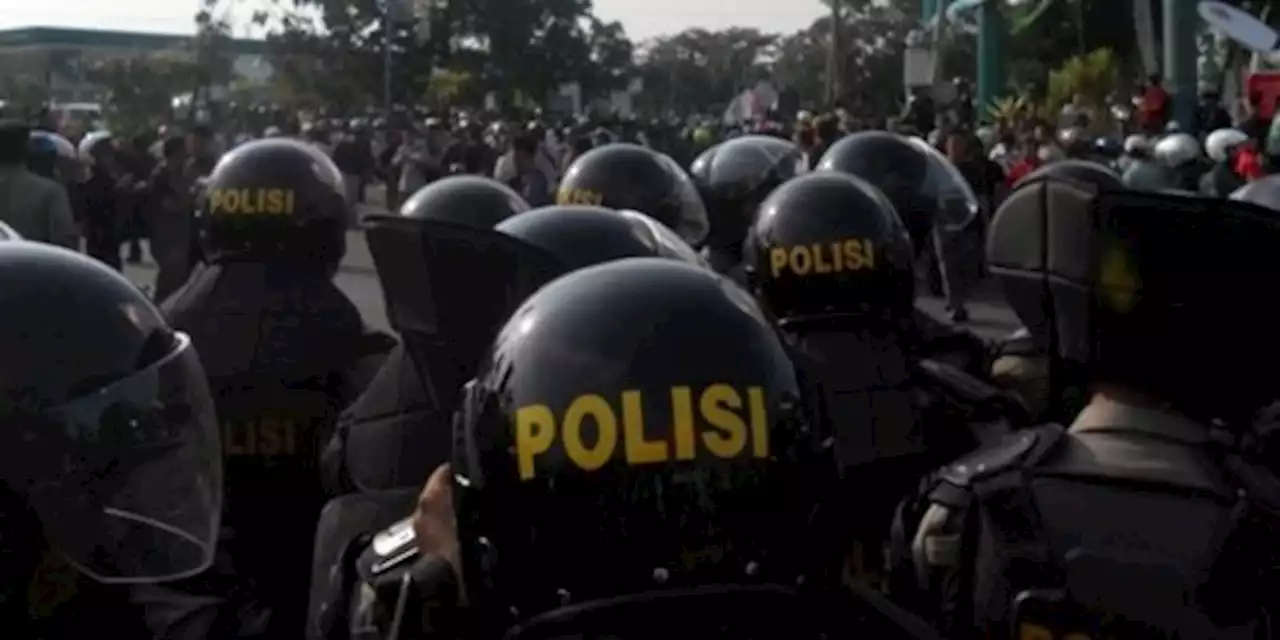 Survei Populi Center: Citra Polri Mulai Membaik Pascakasus Ferdy Sambo | merdeka.com