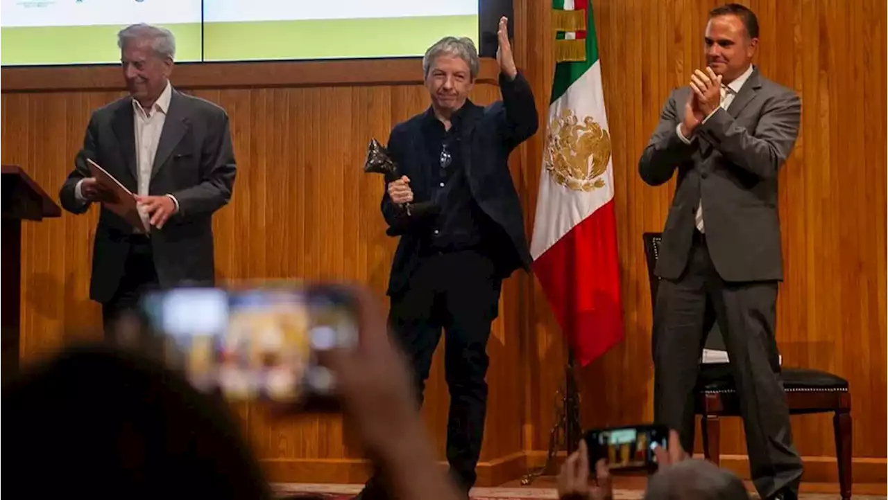 David Toscana gana el V Premio Bienal de Novela Mario Vargas Llosa