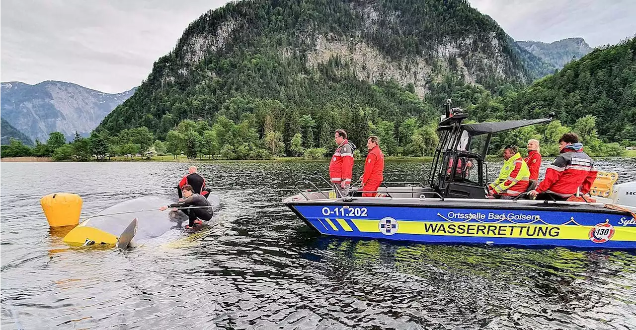 Segelboot im Hallstättersee gekentert