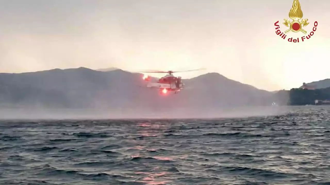 Ausflugsboot kentert auf Lago Maggiore