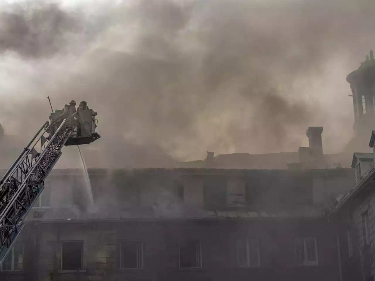 'Precious' musical instruments removed from Montreal heritage building after fire