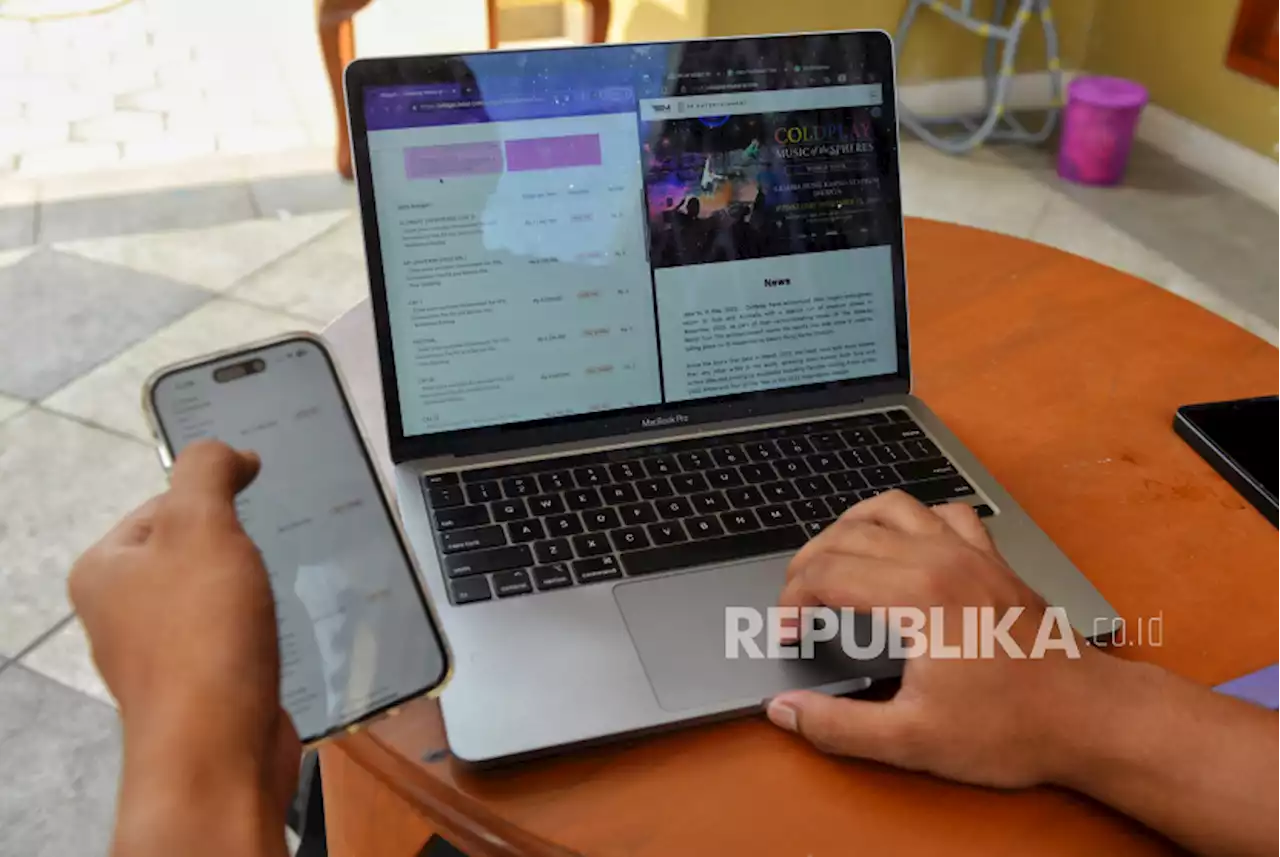 Polisi Tangkap Pelaku Penipuan Tiket Coldplay di Kota Malang |Republika Online