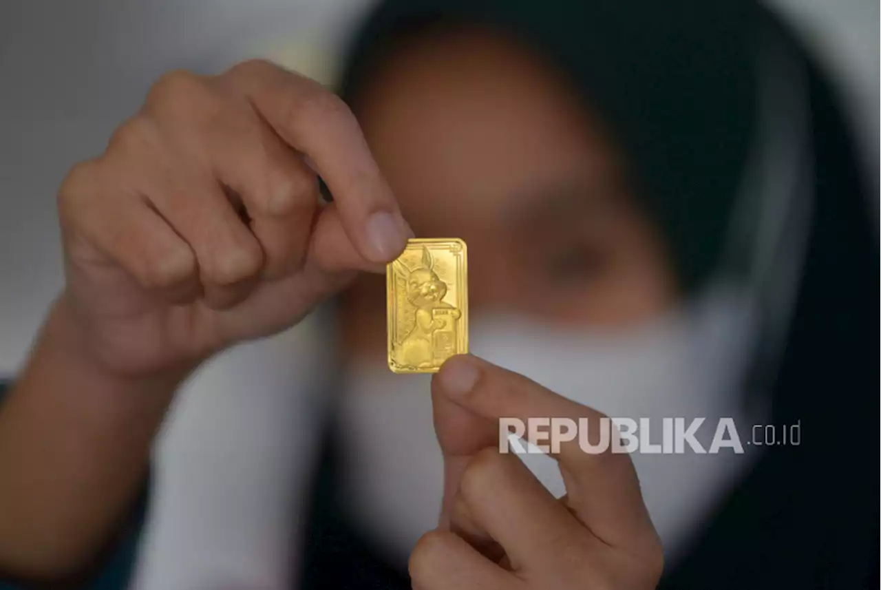 Turun Rp 1.000, Harga Emas Antam Hari Ini Rp 1.047.000 per Gram |Republika Online