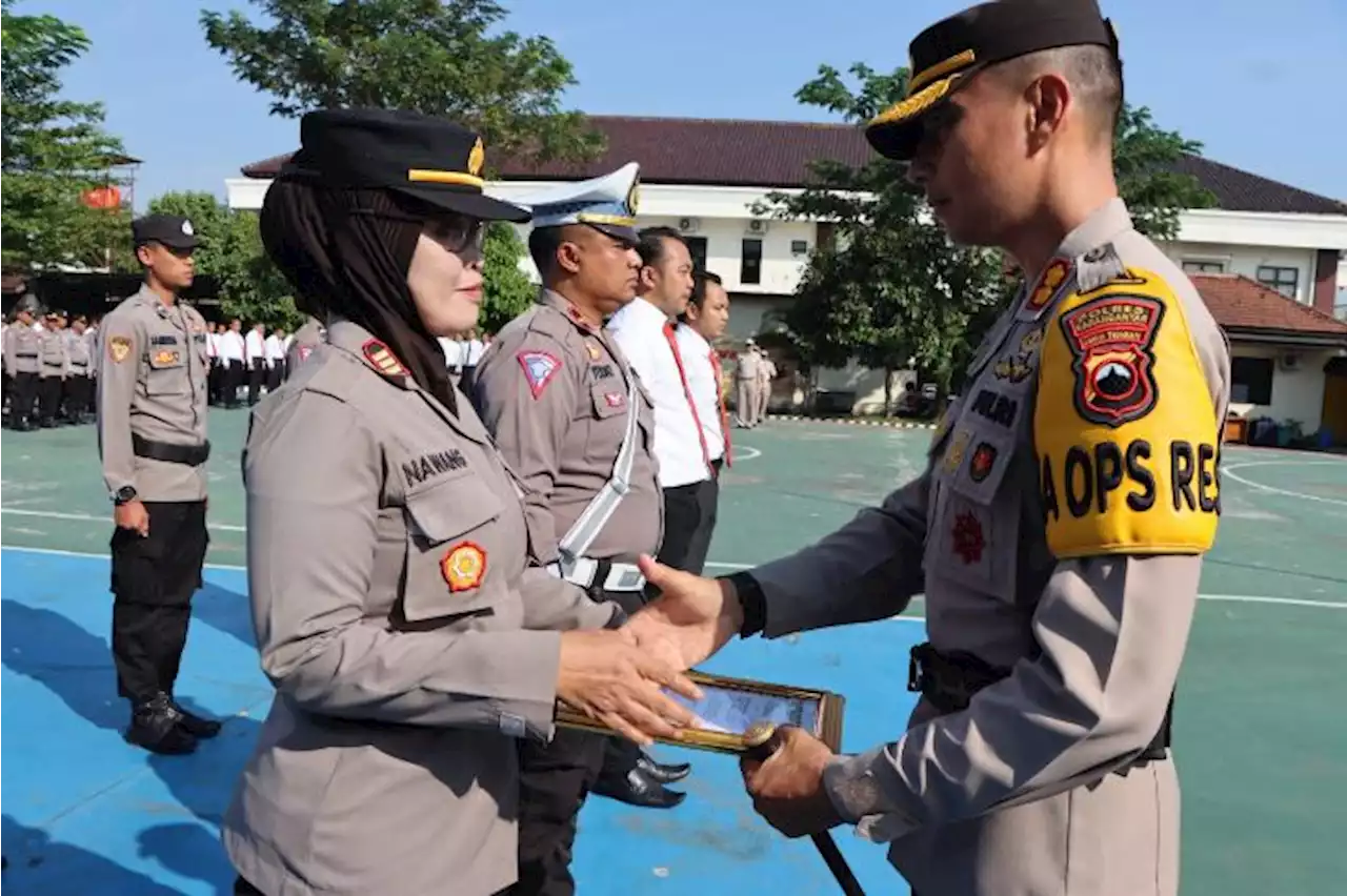 Polisi Pengungkap Kasus Pembunuhan Guru MI Boyolali Terima Penghargaan