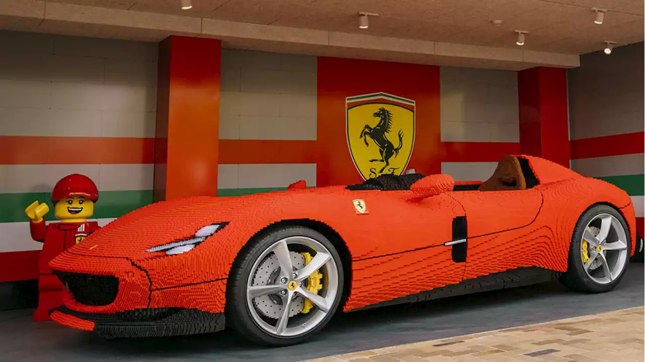 Ferrari Monza SP1 in life-size built from Lego bricks - Autoblog