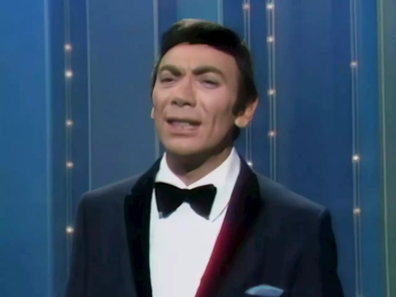 Ed Ames, American pop singer and TV star, dies at 95