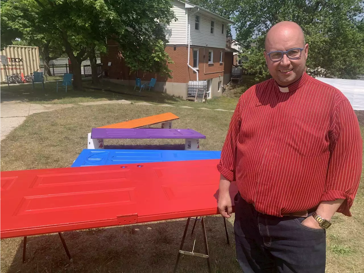 'ACT OF HATE': Anti-LGBTQ tensions flare at London, Ont. church