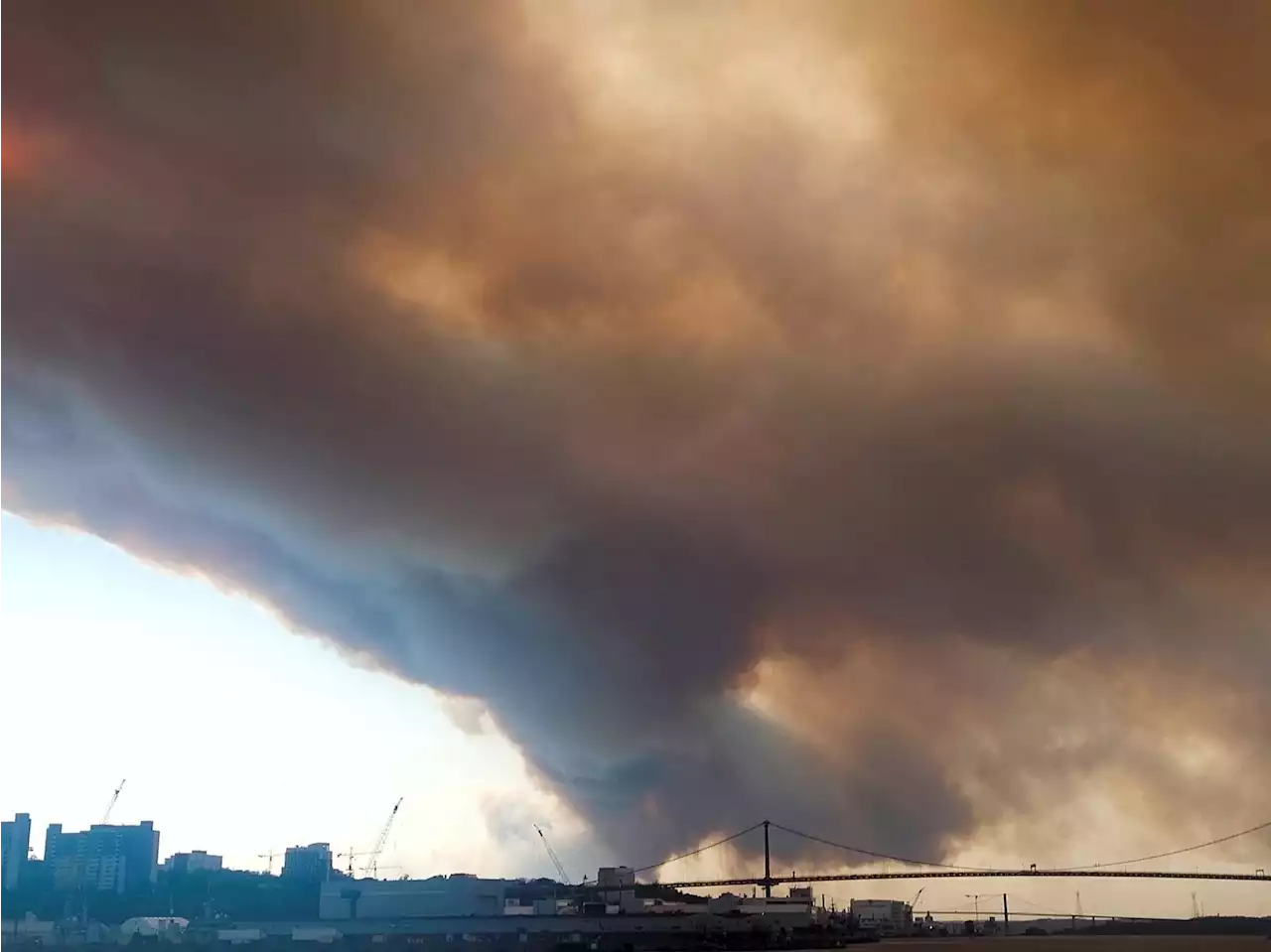 Halifax declares emergency over wildfire, shutting schools