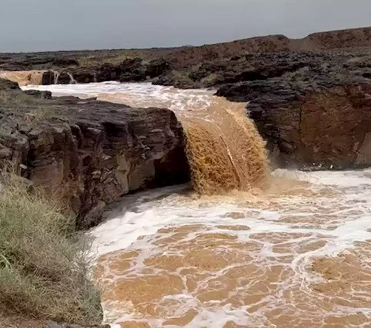 شاهد.. سيول عارمة شمال طبرجل - صحيفة تواصل الالكترونية