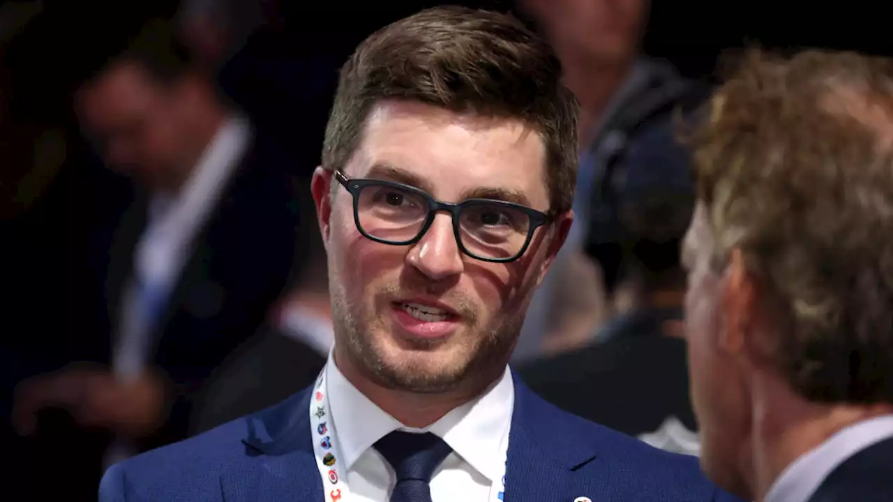 Penguins reportedly waiting for Kyle Dubas to make decision on GM job offer