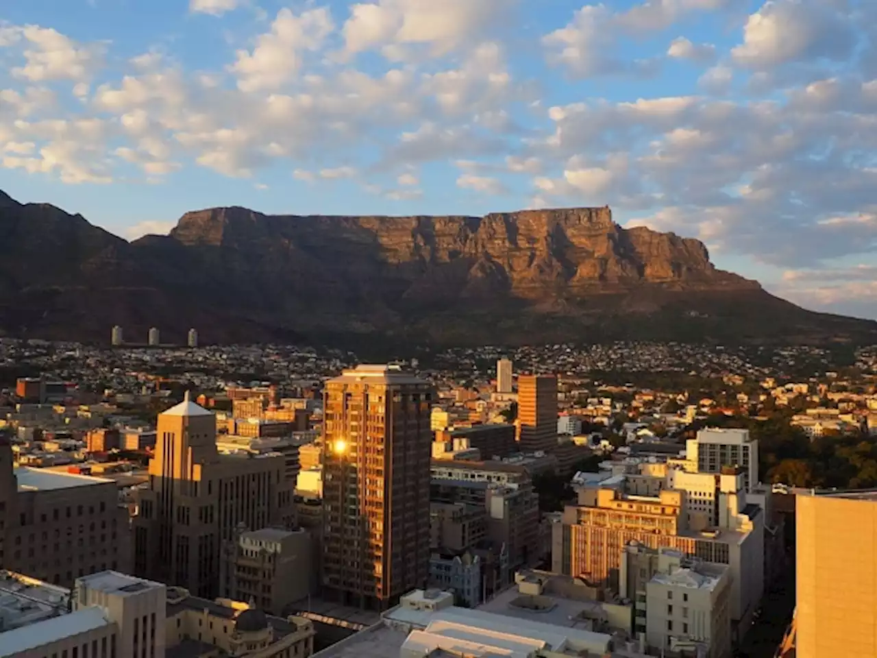 Cape Town’s New ‘Hemp Hotel’ Is The Tallest Building Ever...