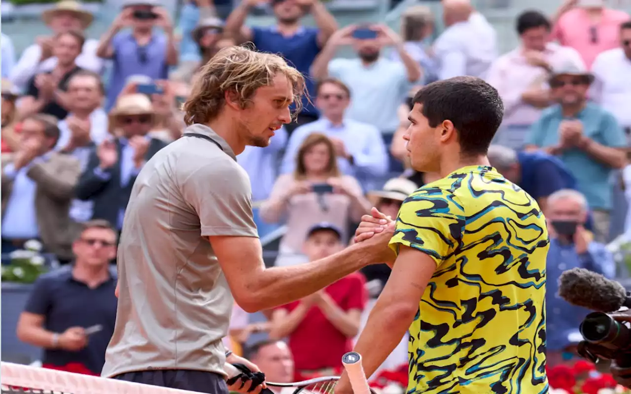 Mutua Madrid Open: Atiende Alcaraz rapidito a Zverev y avanza a Cuartos de Final | Video