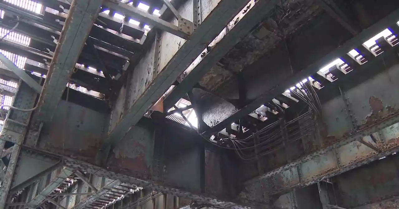 Brooklyn community members want MTA to remove lead paint from overhead subways