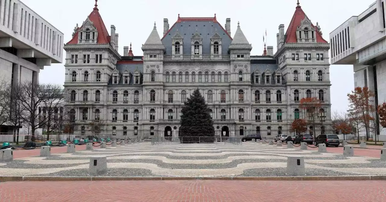 Watch Live: Gov. Kathy Hochul, Mayor Eric Adams discuss latest bail law changes in state budget