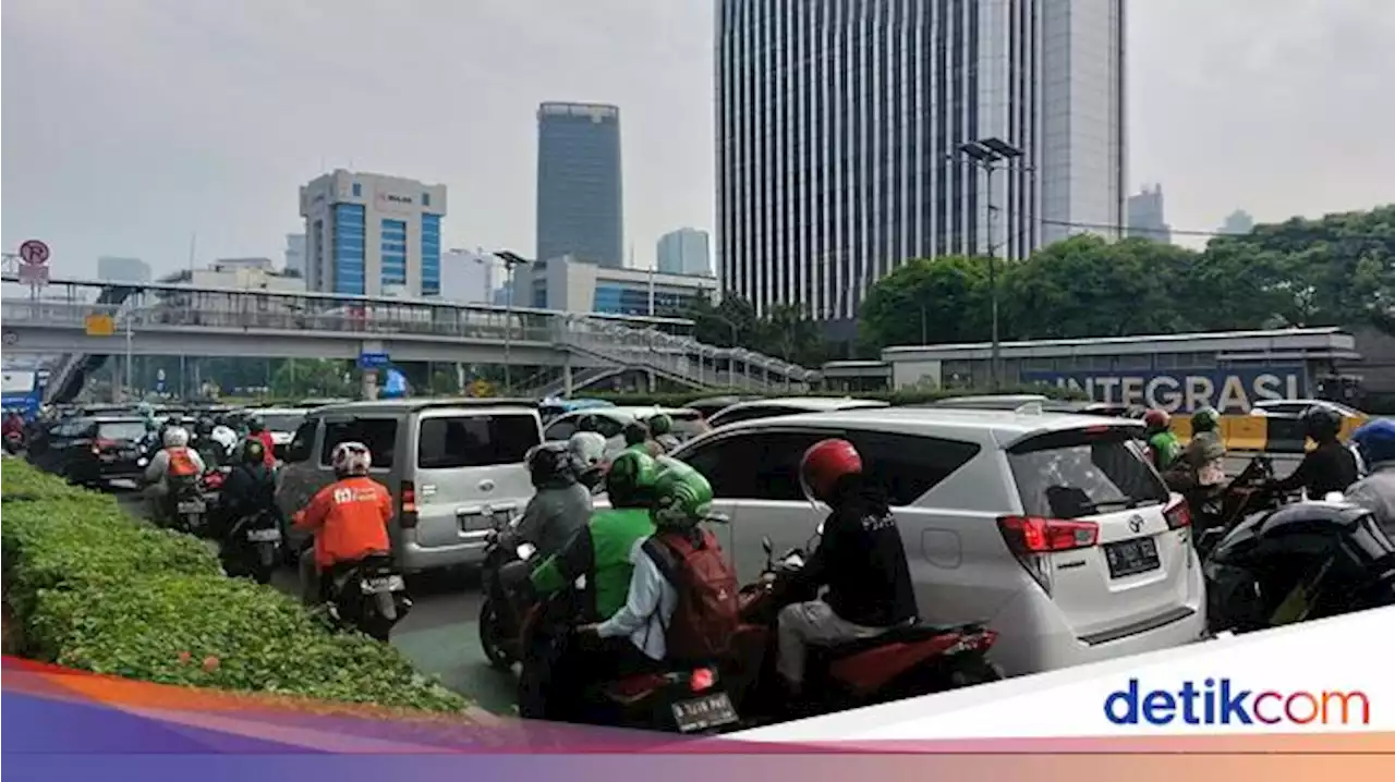 Penampakan Lalin Macet di Gatsu Arah Semanggi Pagi Ini