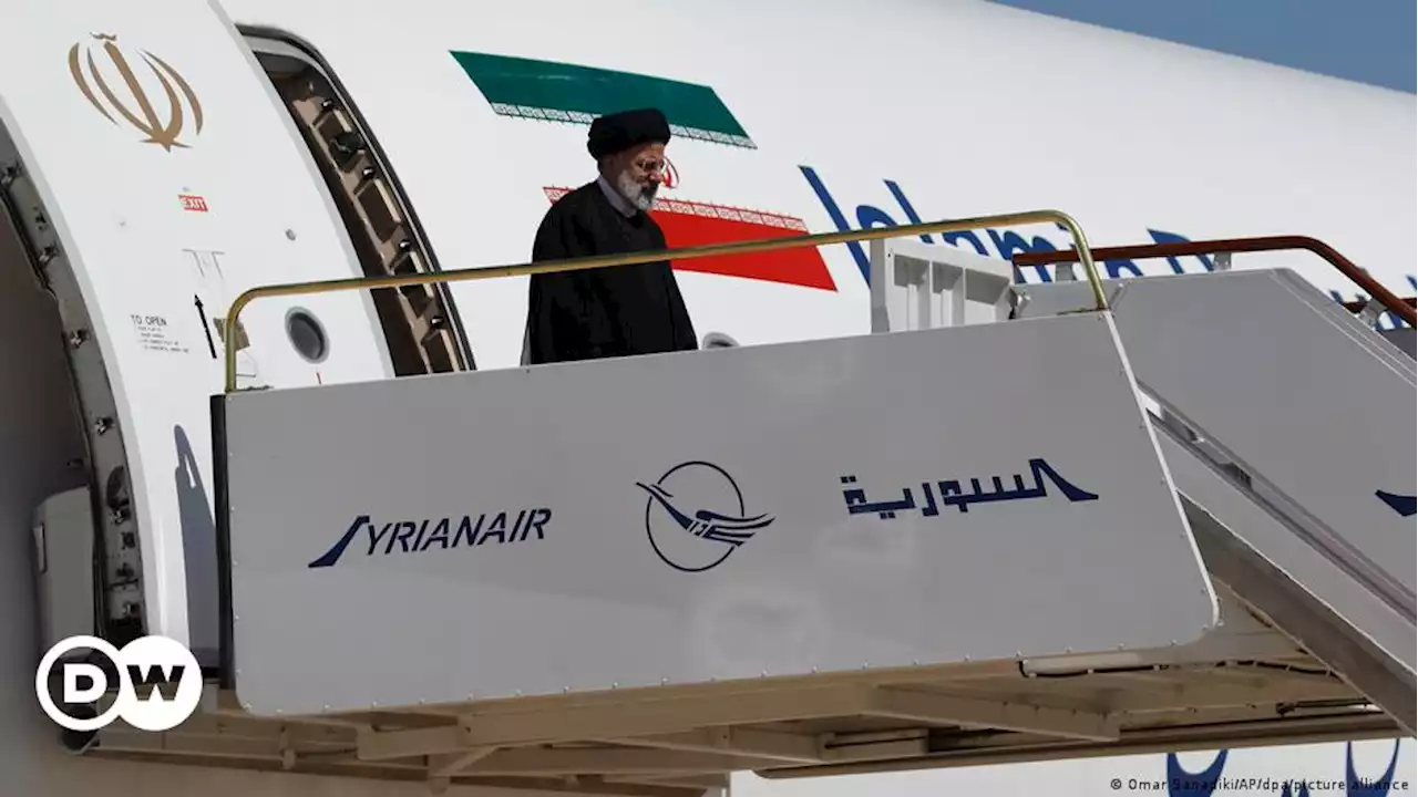 ابراهیم رئیسی با چهار وزیر وارد سوریه شد – DW – ۱۴۰۲/۲/۱۳