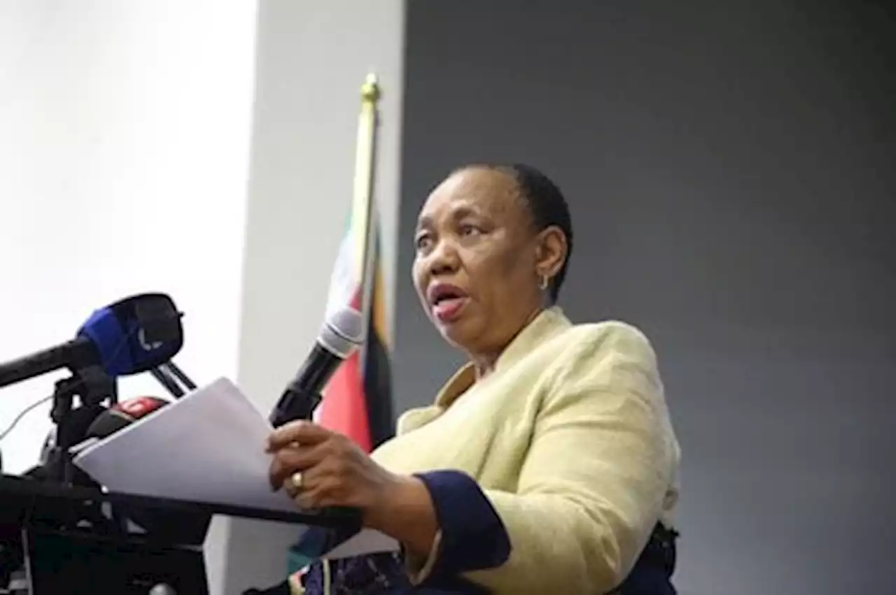 Motshekga: Govt ‘working hard’ to ensure feeding scheme recovery