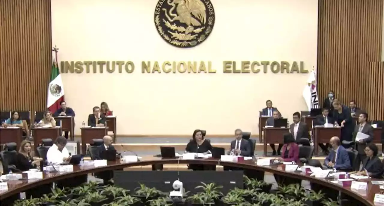 Académicos presentan análisis ante la SCJN para invalidar reforma electoral