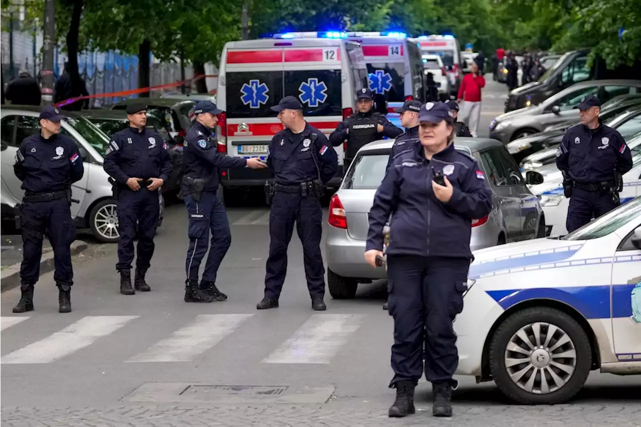 Amoklauf erschüttert Belgrad: Siebtklässler schießt an Schule um sich und tötet acht Menschen