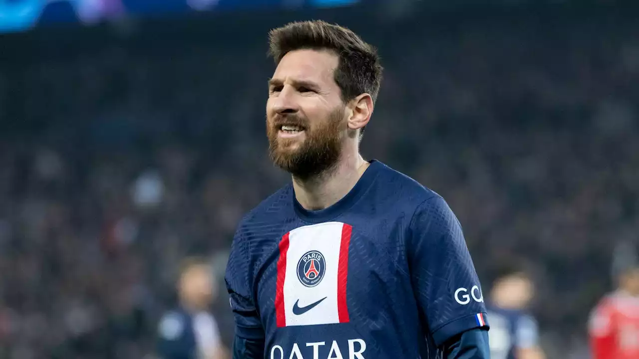 Messi 'in talks' over £320m deal to join Ronaldo as PSG reach verdict on World Cup winner's contract