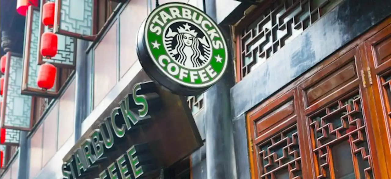 NASDAQ-Titel Starbucks-Aktie nachbörslich tiefer: Starbucks übertrifft bei Umsatz und Gewinn die Erwartungen