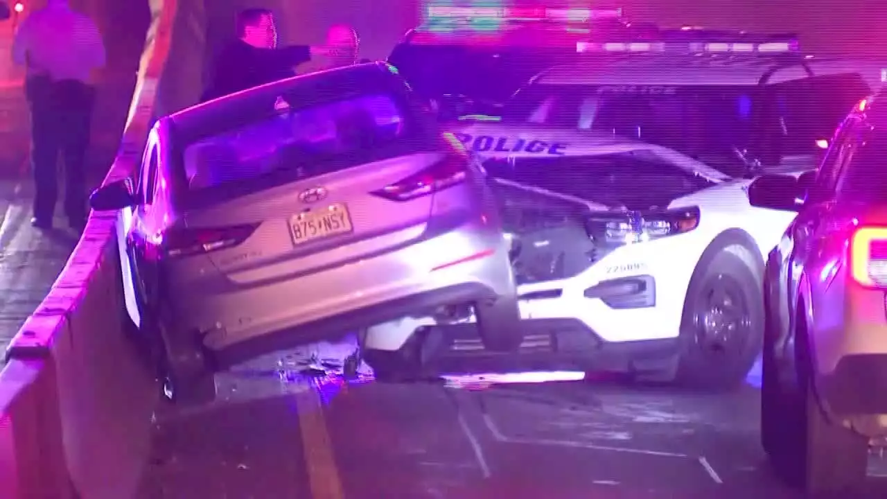 Officials: Suspect being chased by police crashes into cruiser on I-676 in Philadelphia