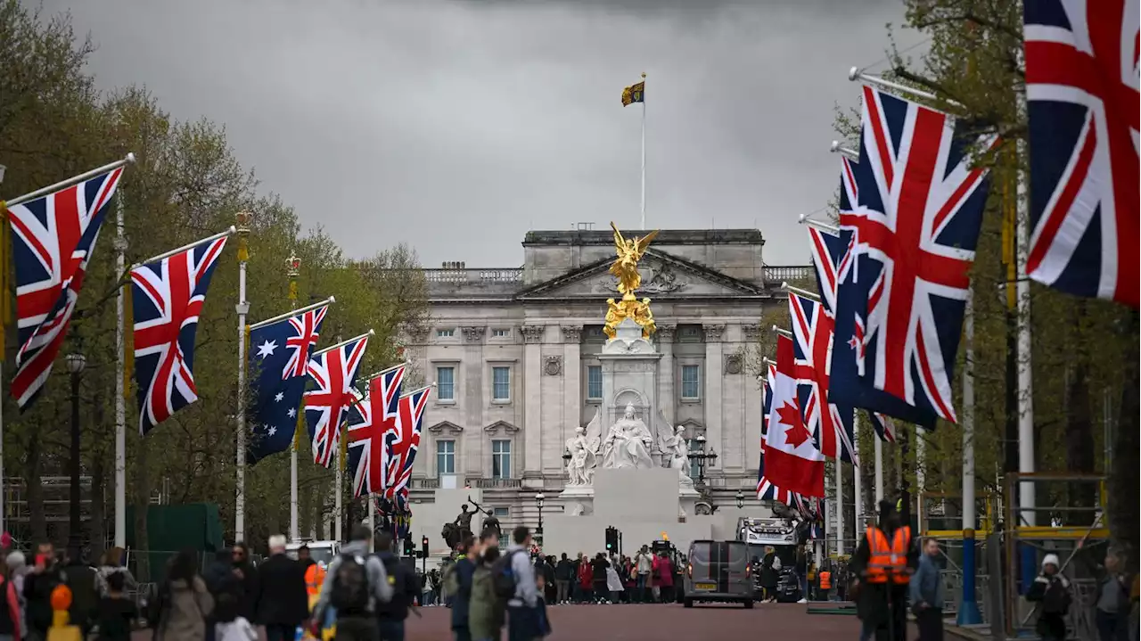 Royaume-Uni : un homme soupçonné d'être armé près de Buckingham Palace arrêté à Londres