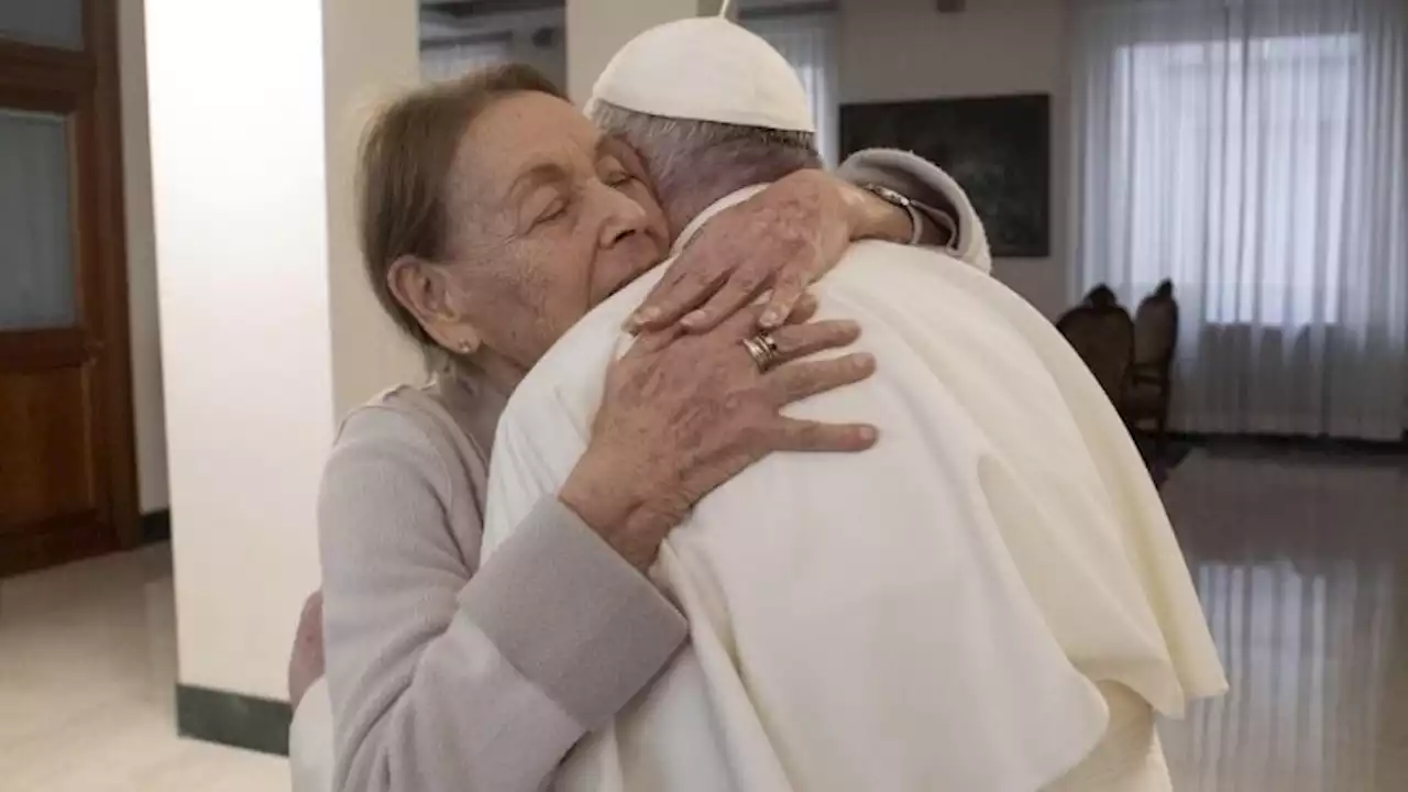 Pope sends birthday wishes to friend and Holocaust survivor Edith Bruck