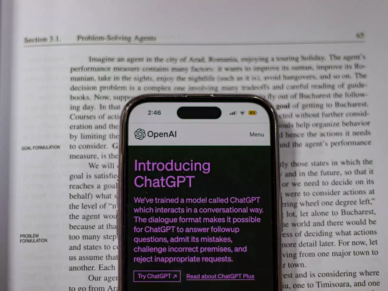 Samsung prohíbe a sus empleados usar ChatGPT, para que ya no filtren información confidencial