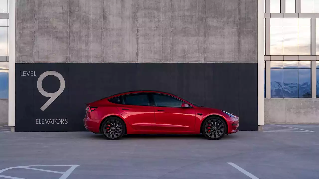 Re-Introduced Tesla Model 3 LR AWD Is Confusing As Hell: Range, Price, Battery?