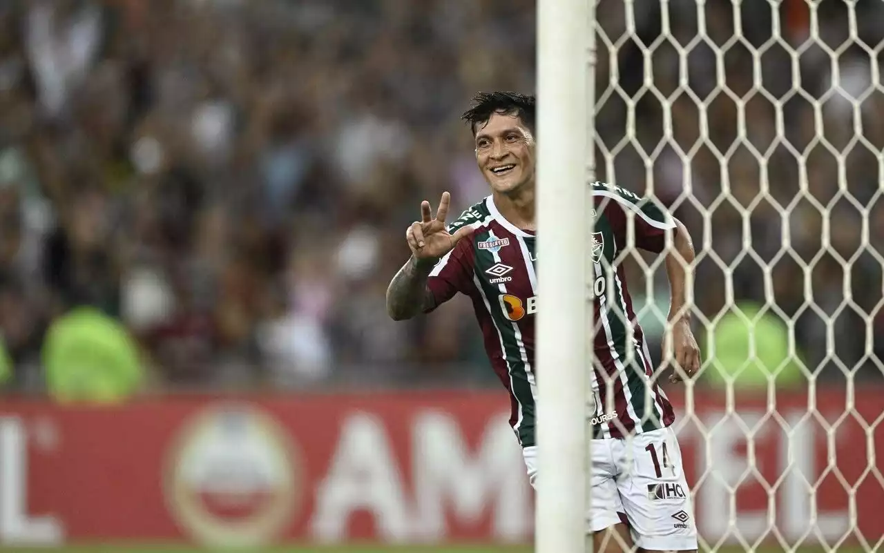 Cano diz que 'dormiu pouco' após goleada do Fluminense: 'Tentando atender todo mundo' - Lance!