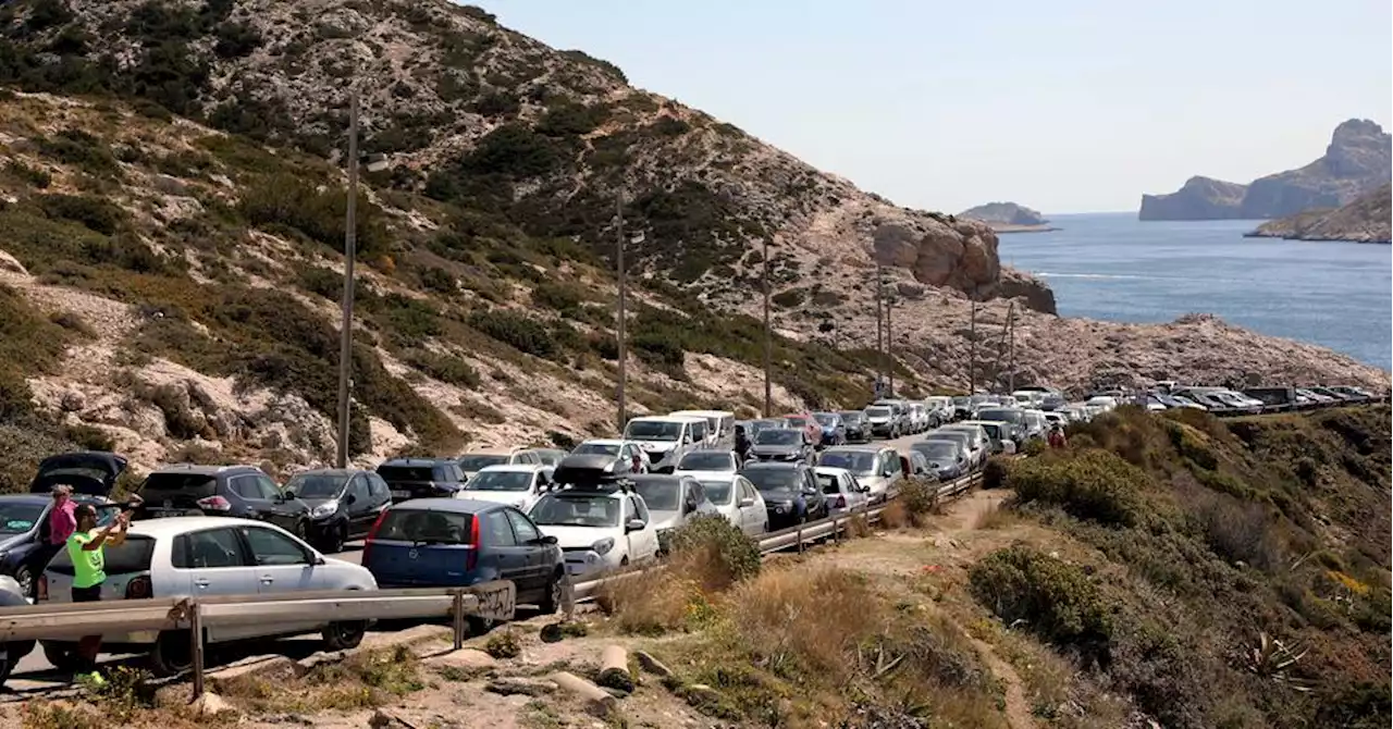 Comment faire face au trop plein de touristes en Provence