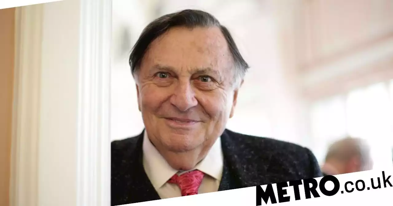 Australian Prime Minister confirms Barry Humphries getting joint state funeral