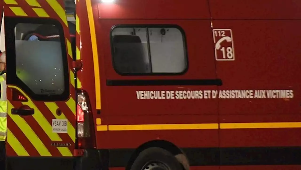 Poignardée par son mari dans son sommeil, elle se met à crier : son bourreau finit par appeler les secours