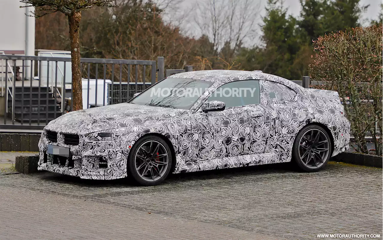 2025 BMW M2 CS spy shots