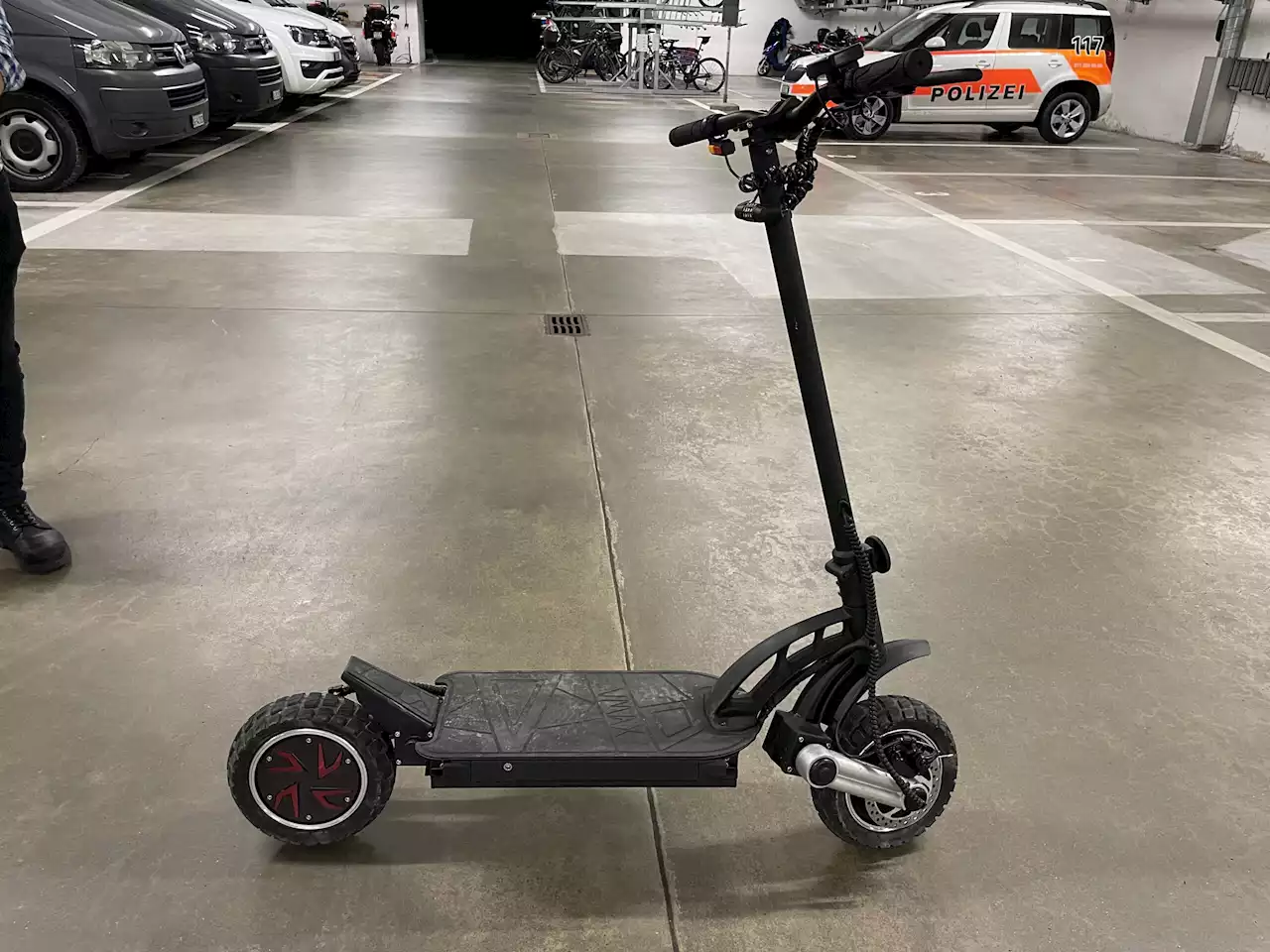 Stadt St.Gallen SG: Mann (31) mit nicht zulässigem E-Scooter angehalten