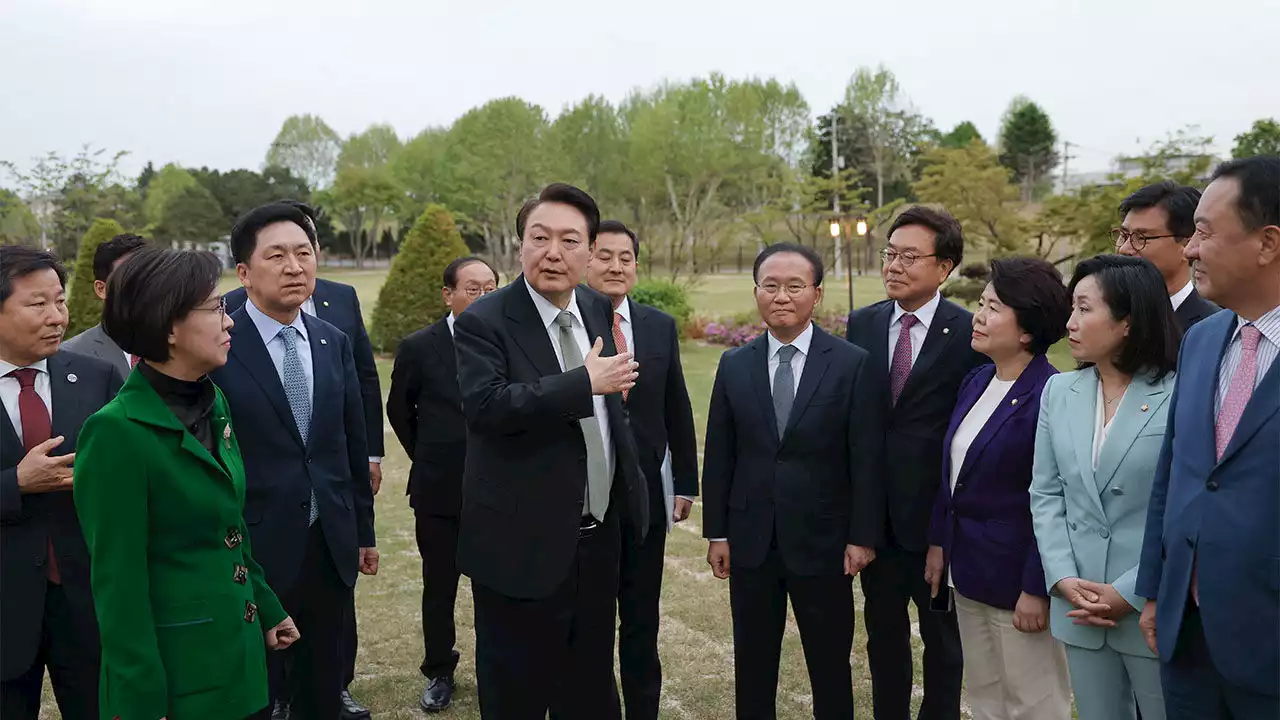 윤 '자유와 창의 없이는 1등 안 된다…한미일 관계 선순환'