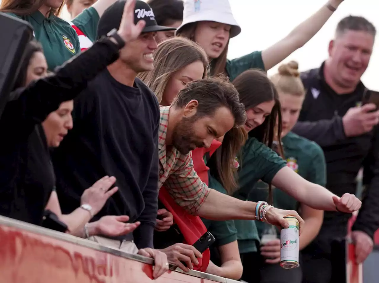 GALLERY: Ryan Reynolds & Rob McElhenney join thousands of fans for Wrexham open top bus parade