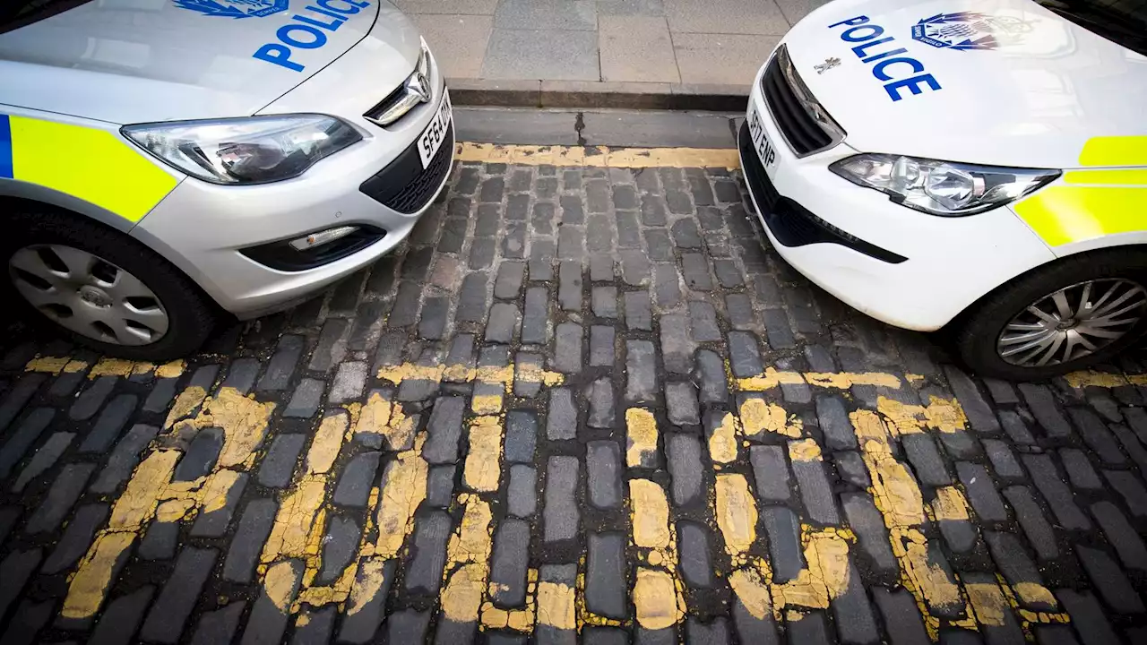 Man injured by balaclava wearing trio in Edinburgh