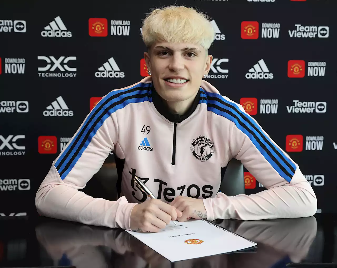 Erik ten Hag sends warning to Alejandro Garnacho after new Man United contract