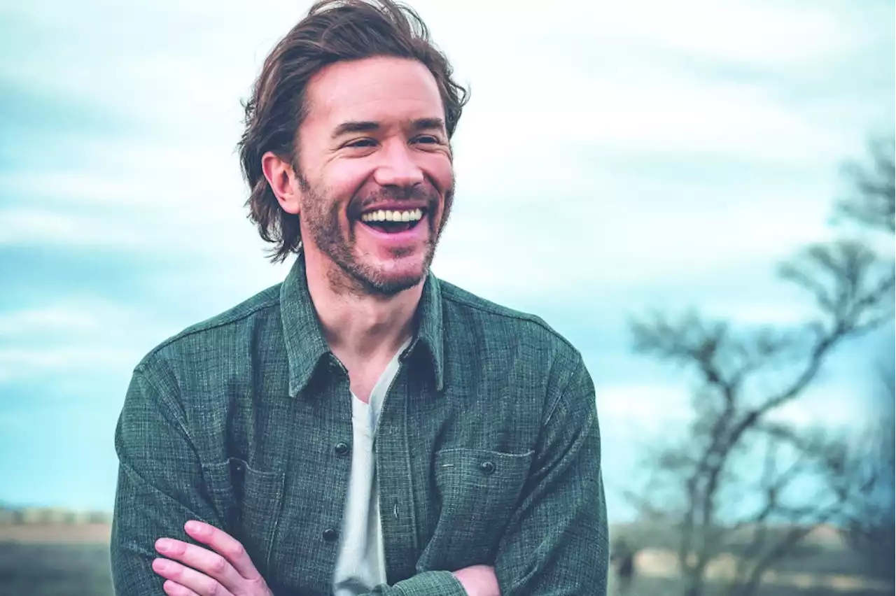 Tom Pelphrey Talks Trying Out True Crime with ‘Love & Death’ and His Life-Changing ‘Ozark’ Role