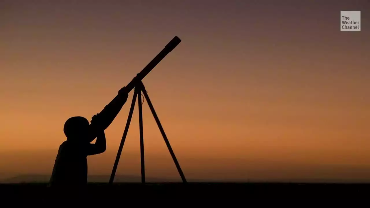 Meteors and Full Flower Moon Light Up May’s Night Sky - Videos from The Weather Channel