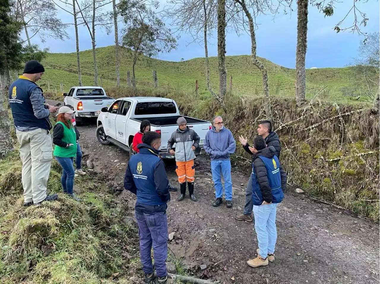 Hacen seguimiento a familias de Risaralda que deben evacuar por cercanía al volcán