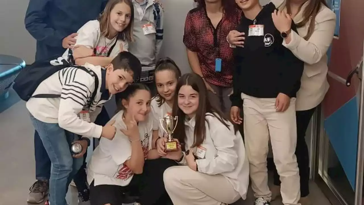 Un colegio de Ourense, premiado por crear una aplicación contra el acoso escolar