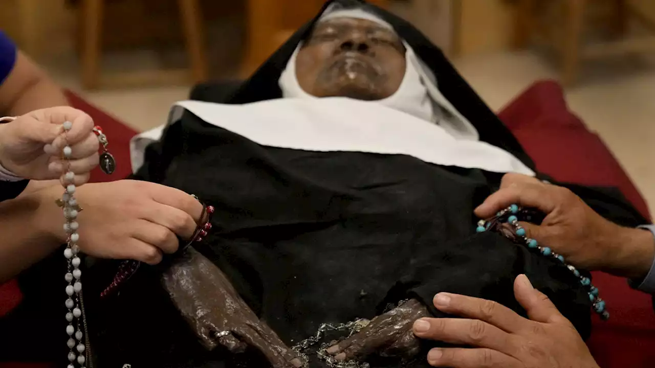 Nun whose body shows little decay since 2019 death draws hundreds to rural Missouri