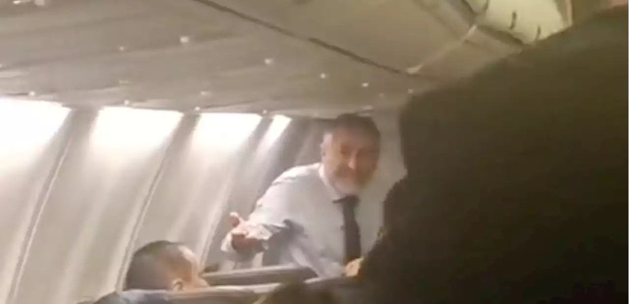 Türkischer Minister und Fluggäste streiten in Boeing 737 - aeroTELEGRAPH