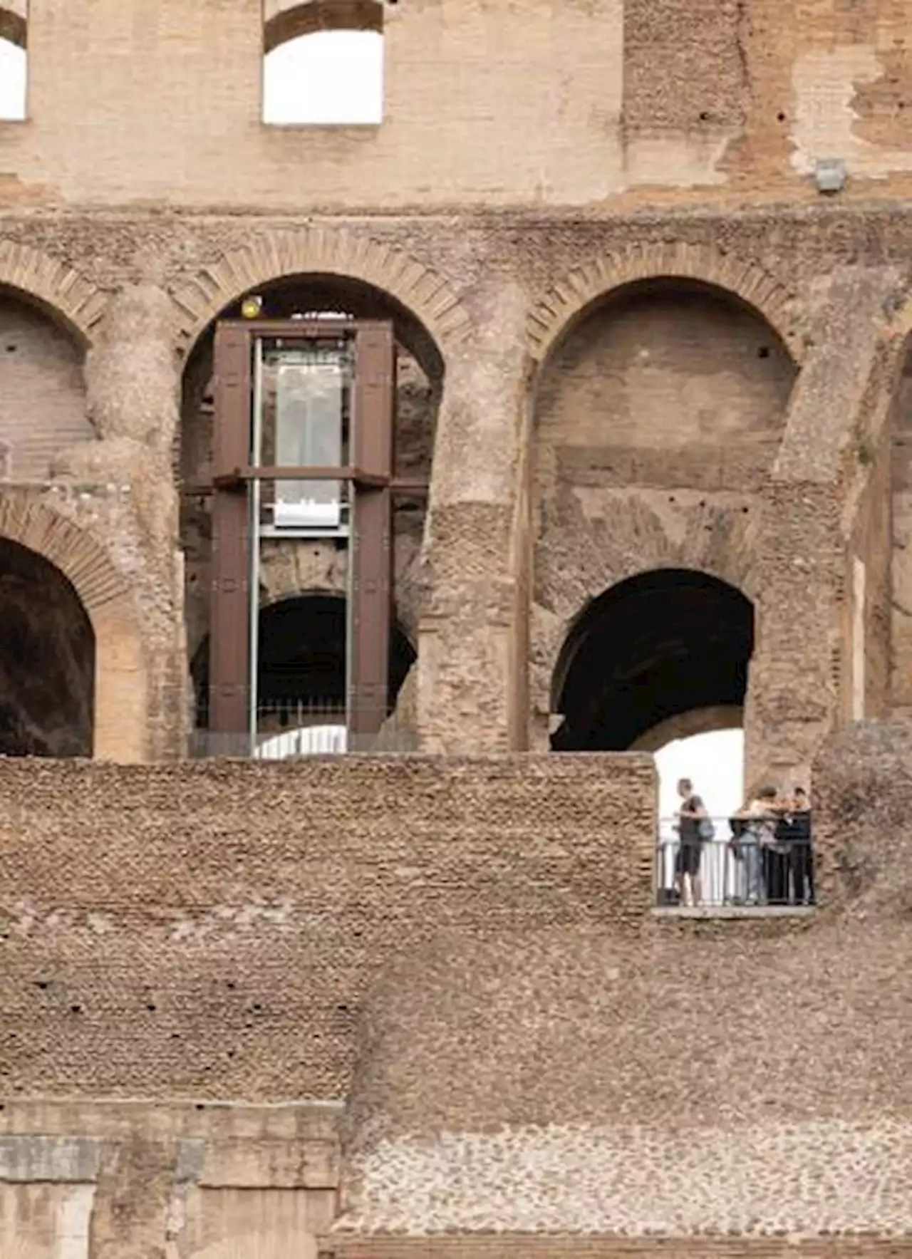 Con l'ascensore sulla vetta del Colosseo - ViaggiArt