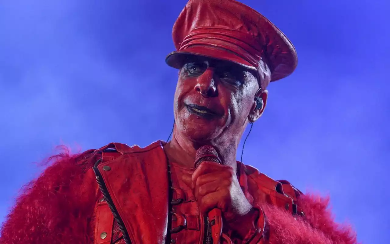 Mujeres acusan a Till Lindemann, vocalista de Rammstein, de abuso sexual