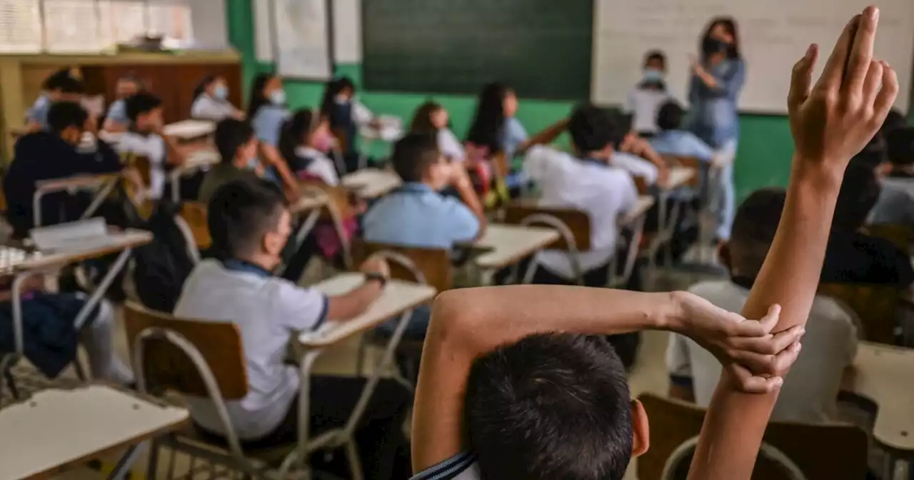 Preocupante panorama de deserción en Colombia: 400.000 estudiantes han dejado las aulas en 2023