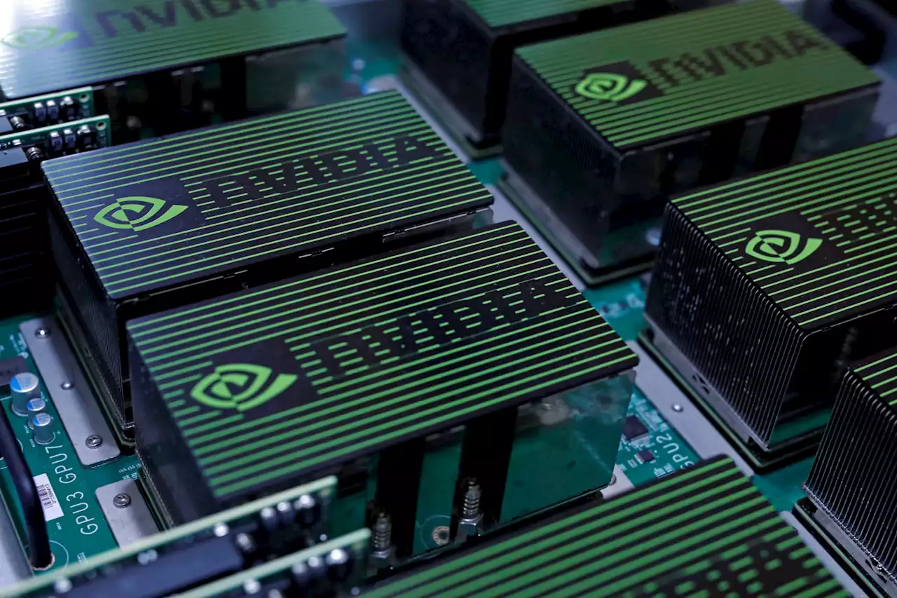 Nvidia sube tras presentar nuevos productos de inteligencia artificial generativa